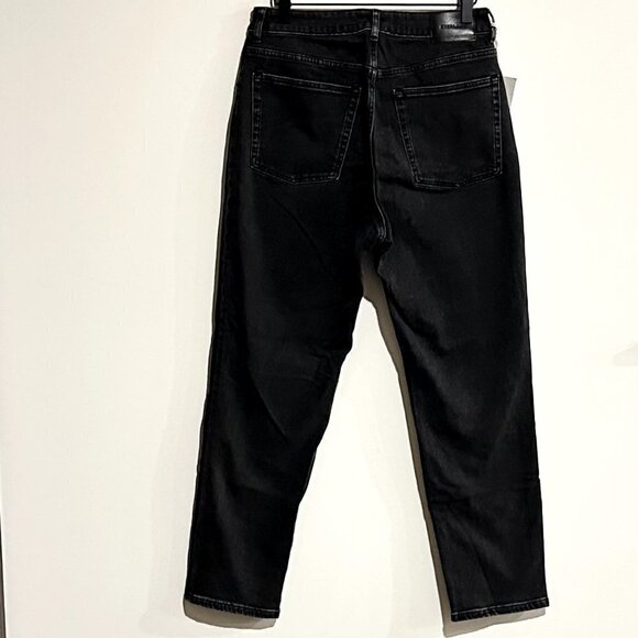 NWT Everlane The Curvy Cheeky Straight Jean in Washed Black - Size 30 - Picture 7 of 11